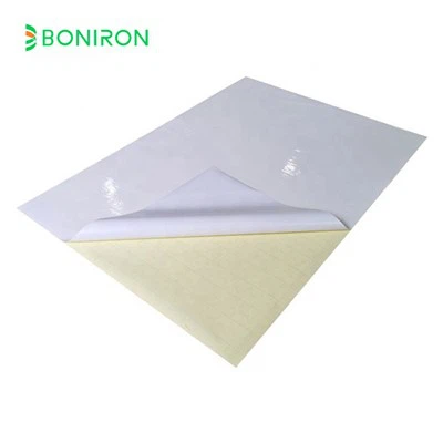 طباعة الملصقات اللاصقة